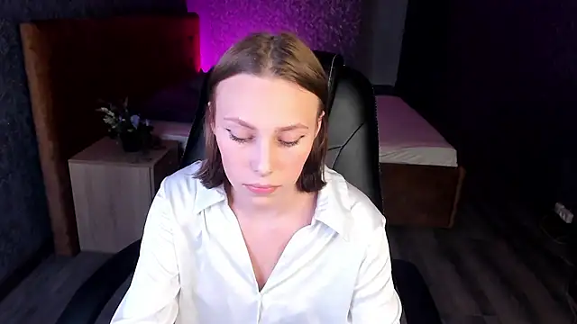 Aliceforfuun online show from 01/12/25, 03:03