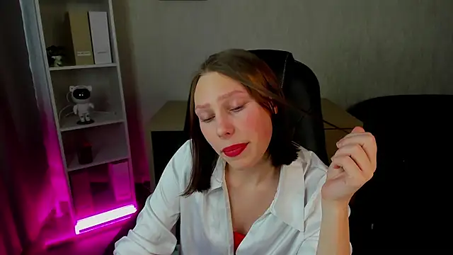 Aliceforfuun online show from 03/07/25, 07:41