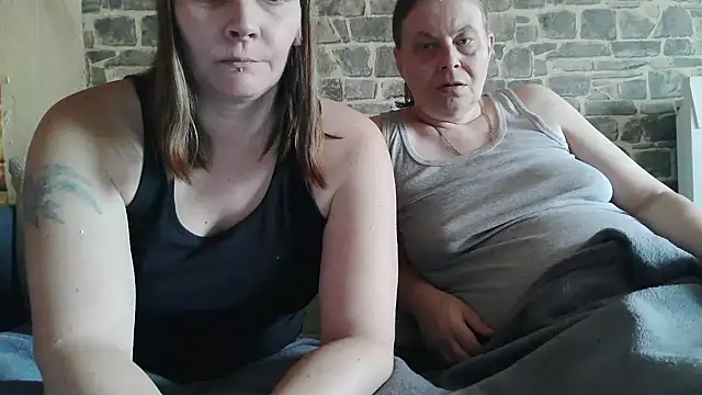 Snapshot of YviEngel87 chatting on 11/14/25, 11:31 YviEngel87 online show from 11/14/25, 11:31