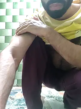 Snapshot of TOPMOON001 chatting on 10/05/25, 08:18 TOPMOON001 online show from 10/05/25, 08:18