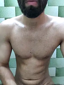 Snapshot of TOPMOON001 chatting on 10/21/25, 07:09 TOPMOON001 online show from 10/21/25, 07:09