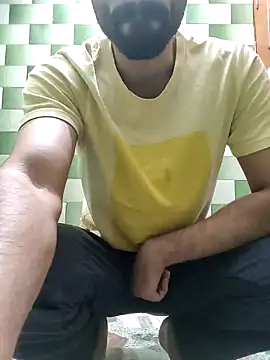 Snapshot of TOPMOON001 chatting on 11/12/25, 05:52 TOPMOON001 online show from 11/12/25, 05:52