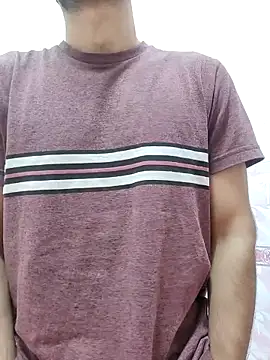 Snapshot of TOPMOON001 chatting on 11/23/25, 06:13 TOPMOON001 online show from 11/23/25, 06:13