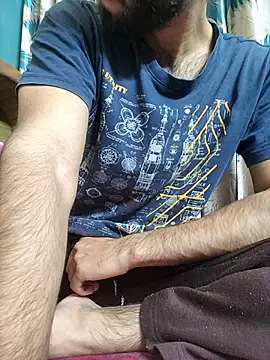 Snapshot of TOPMOON001 chatting on 12/18/25, 06:25 TOPMOON001 online show from 12/18/25, 06:25