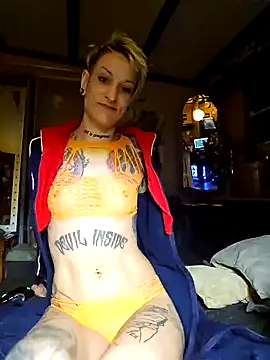 Snapshot of MissParadise40 chatting on 01/20/25, 06:21 MissParadise40 online show from 01/20/25, 06:21