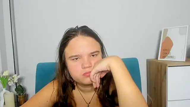 AdeleCruz online show from 10/21/25, 07:09