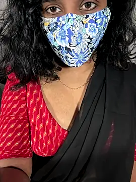 ArathyNambyarMallu online show from 11/11/25, 09:31