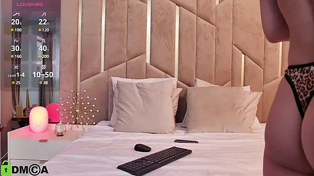 Snapshot of CassieHart chatting on 01/10/25, 07:14 CassieHart online show from 01/10/25, 07:14