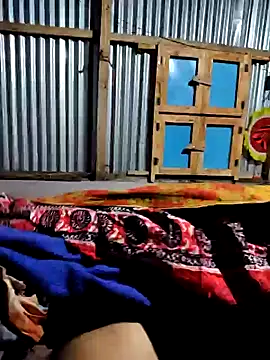 Snapshot of Horny_Desi_Girl chatting on 02/20/25, 06:02 Horny Desi Girl online show from 02/20/25, 06:02