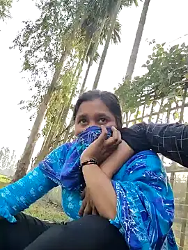 Snapshot of Horny_Desi_Girl chatting on 02/21/25, 09:56 Horny Desi Girl online show from 02/21/25, 09:56