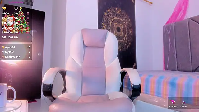 giorgia jones online show from 01/11/25, 06:01