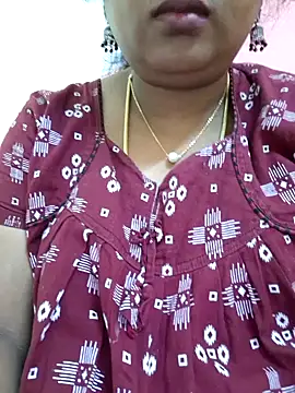 Snapshot of kanikasree chatting on 01/08/25, 03:28 kanikasree online show from 01/08/25, 03:28