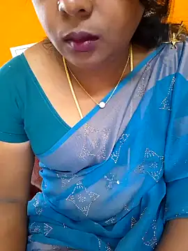 Snapshot of kanikasree chatting on 01/11/25, 09:15 kanikasree online show from 01/11/25, 09:15
