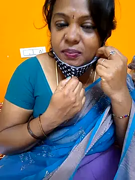 Snapshot of kanikasree chatting on 01/11/25, 04:25 kanikasree online show from 01/11/25, 04:25
