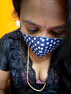 Snapshot of kanikasree chatting on 01/31/25, 06:36 kanikasree online show from 01/31/25, 06:36