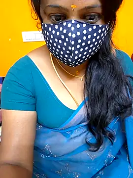 Snapshot of kanikasree chatting on 02/08/25, 10:29 kanikasree online show from 02/08/25, 10:29