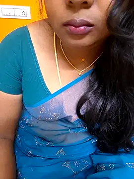 Snapshot of kanikasree chatting on 03/05/25, 06:23 kanikasree online show from 03/05/25, 06:23