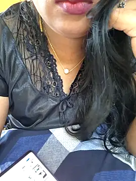 Snapshot of kanikasree chatting on 03/07/25, 05:29 kanikasree online show from 03/07/25, 05:29