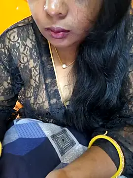 Snapshot of kanikasree chatting on 03/10/25, 12:48 kanikasree online show from 03/10/25, 12:48