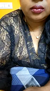 Snapshot of kanikasree chatting on 03/10/25, 10:13 kanikasree online show from 03/10/25, 10:13