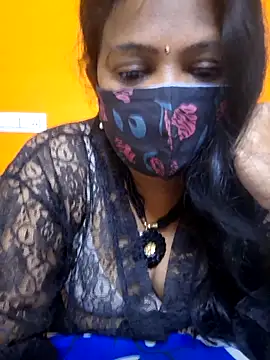 Snapshot of kanikasree chatting on 11/11/25, 02:17 kanikasree online show from 11/11/25, 02:17