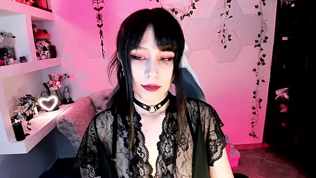 Snapshot of Effy_Devalk chatting on 02/20/25, 04:03 Effy Devalk online show from 02/20/25, 04:03