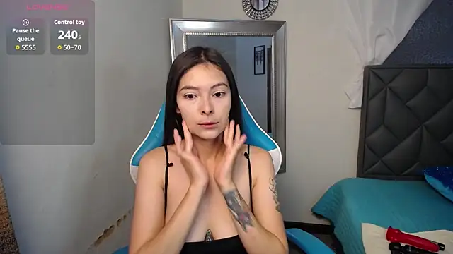 Snapshot of Aleska_Miami chatting on 12/05/25, 03:20 Aleska Miami online show from 12/05/25, 03:20