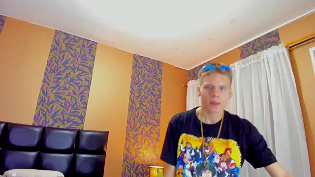 blondie lover69 online show from 02/21/25, 11:10