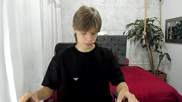 blondie lover69 online show from 09/20/25, 07:59