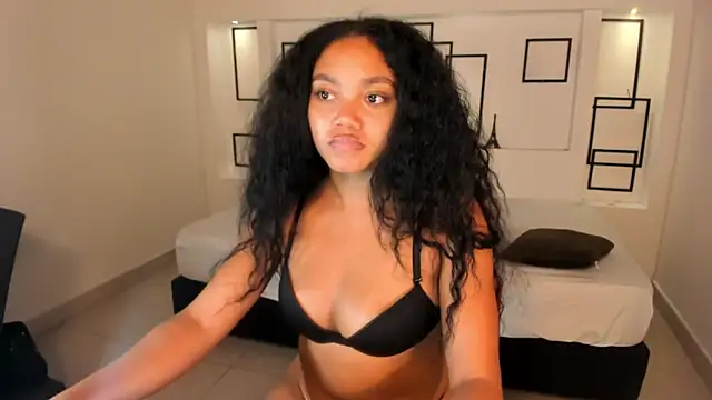 Snapshot of JasmineRose7 chatting on 02/23/25, 02:35 JasmineRose7 online show from 02/23/25, 02:35