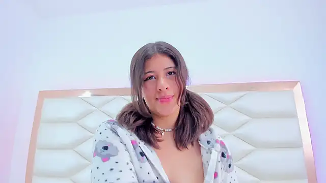 MiaQueen021 online show from 01/14/25, 06:17