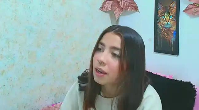 Snapshot of Rousse_violett chatting on 01/15/25, 08:37 Rousse violett online show from 01/15/25, 08:37