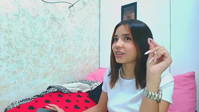 Snapshot of Rousse_violett chatting on 03/16/25, 03:04 Rousse violett online show from 03/16/25, 03:04