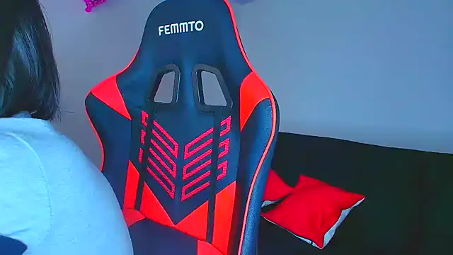 Snapshot of Rousse_violett chatting on 09/08/25, 08:52 Rousse violett online show from 09/08/25, 08:52