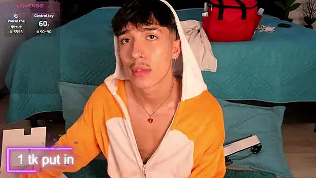 Snapshot of tim__fox chatting on 11/16/25, 12:00 tim fox online show from 11/16/25, 12:00