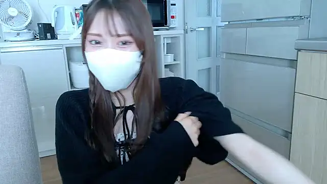 Snapshot of riken_jp chatting on 04/17/26, 12:46 riken jp online show from 04/17/26, 12:46