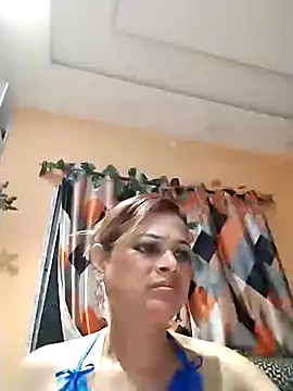 Snapshot of SANA-LEONI chatting on 06/18/26, 03:38 SANA-LEONI online show from 06/18/26, 03:38