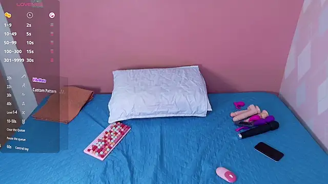 hotiergirl online show from 09/29/25, 06:13