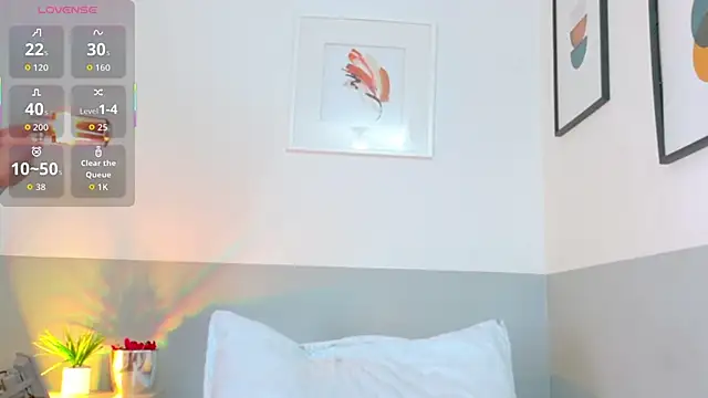 hotiergirl online show from 10/09/25, 12:25