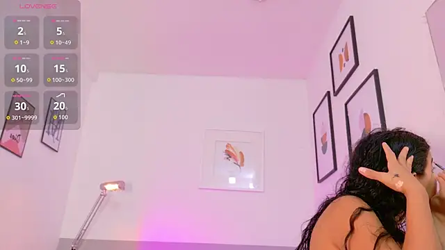 Snapshot of hotiergirl chatting on 10/15/25, 01:00 hotiergirl online show from 10/15/25, 01:00