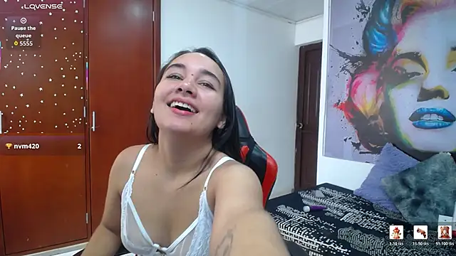 Snapshot of Maylin_horny19 chatting on 02/06/26, 07:17 Maylin horny19 online show from 02/06/26, 07:17