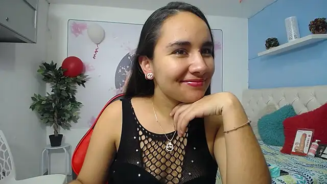 Snapshot of Maylin_horny19 chatting on 02/26/26, 07:13 Maylin horny19 online show from 02/26/26, 07:13