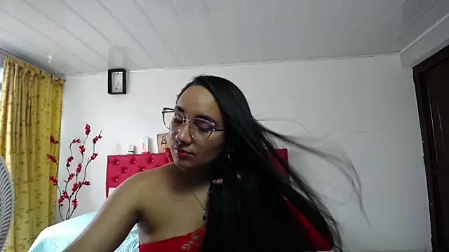 Snapshot of Maylin_horny19 chatting on 03/22/26, 07:06 Maylin horny19 online show from 03/22/26, 07:06