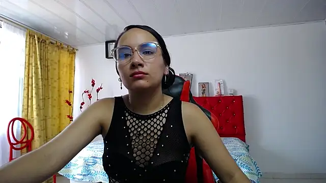 Snapshot of Maylin_horny19 chatting on 03/26/26, 07:08 Maylin horny19 online show from 03/26/26, 07:08