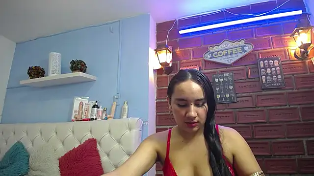 Maylin horny19 online show from 07/26/26, 03:36