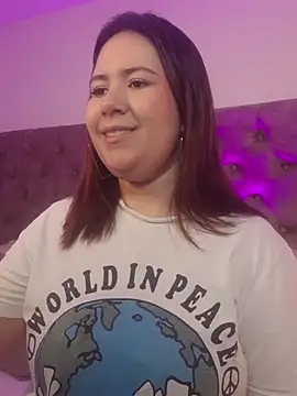 zoes milee online show from 10/10/25, 11:42