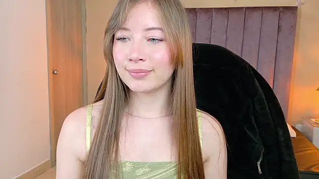 Dahlia Rousse online show from 05/19/26, 05:03
