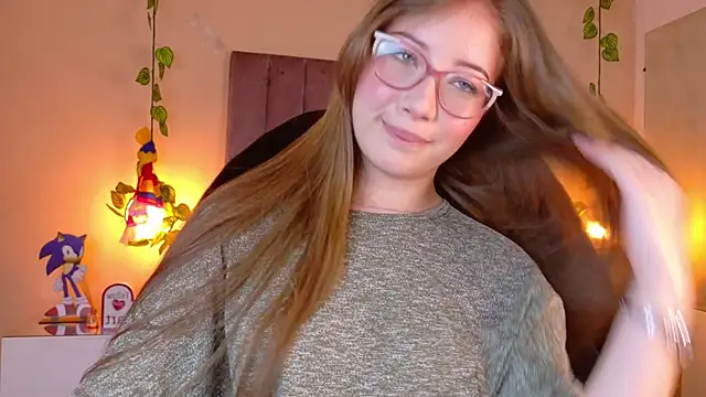 Dahlia Rousse online show from 06/24/26, 06:12