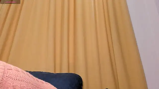 Snapshot of mirann chatting on 02/15/25, 04:14 mirann online show from 02/15/25, 04:14