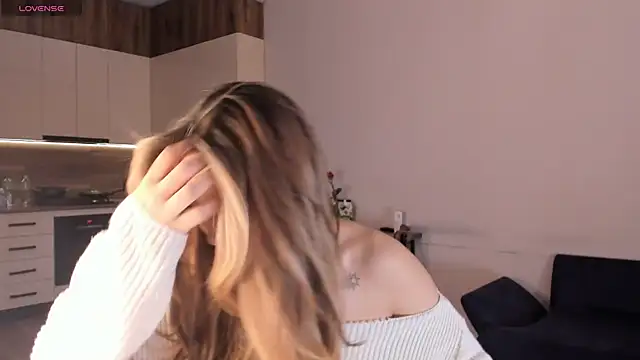 Snapshot of mirann chatting on 03/09/25, 05:33 mirann online show from 03/09/25, 05:33